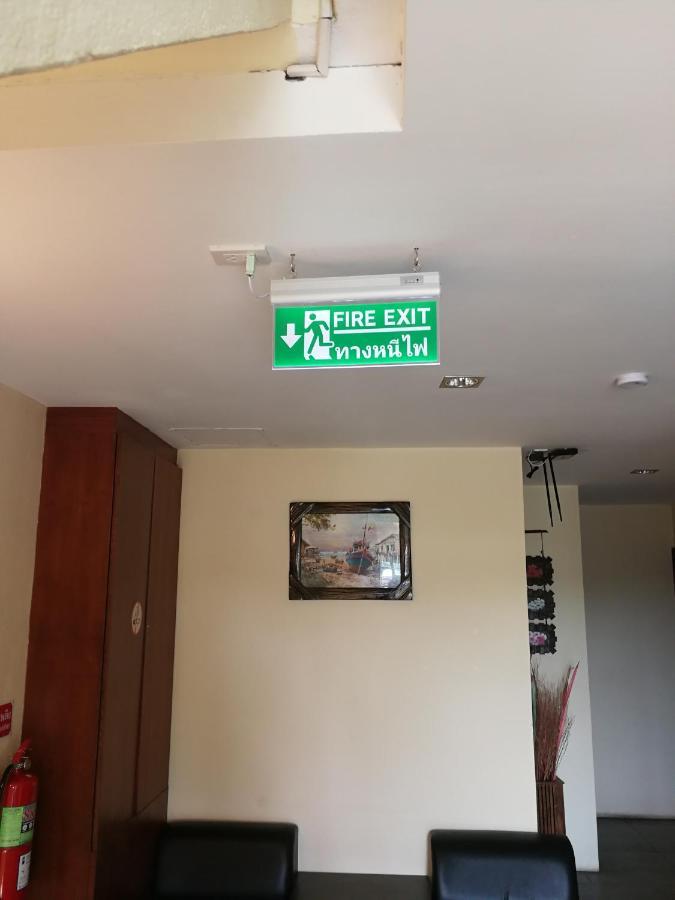 De Nawarat Chiangmai Boutique Apartment Чиангмай Екстериор снимка