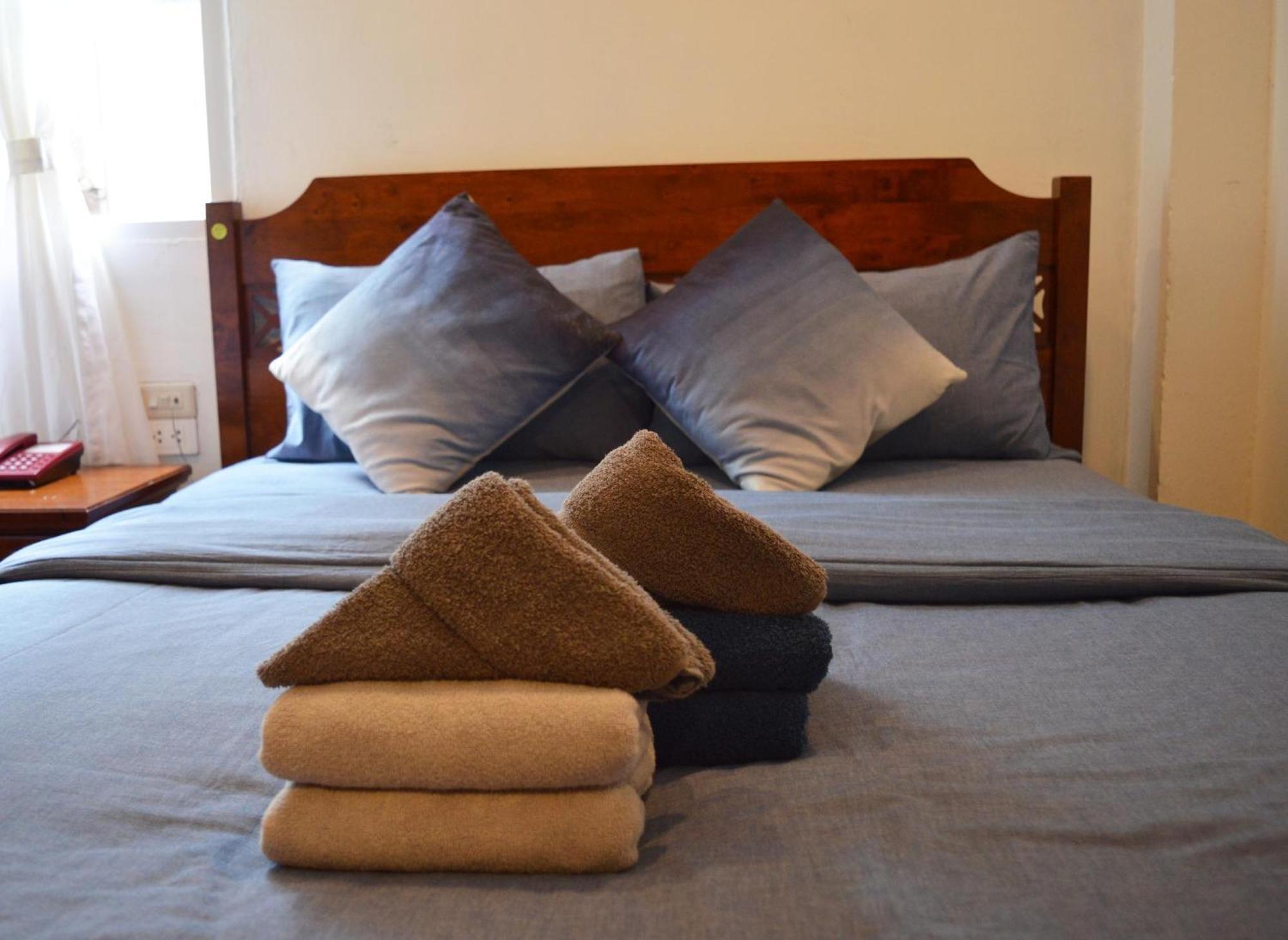 De Nawarat Chiangmai Boutique Apartment Чиангмай Екстериор снимка